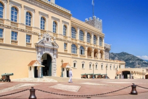 Monaco, Monte-Carlo, die Autosammlung des Prinzen und der Palast