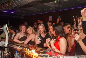 Réveillon du Nouvel An : tournée des bars à Nice avec entrée VIP en boîte de nuit