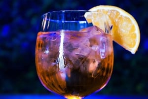 Agita, mezcla y saborea: taller de cócteles en el casco antiguo de Niza