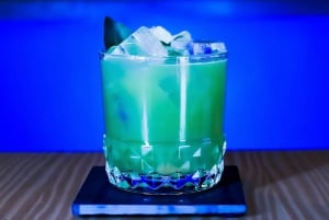 Agita, mezcla y saborea: taller de cócteles en el casco antiguo de Niza