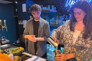 Agita, mezcla y saborea: taller de cócteles en el casco antiguo de Niza