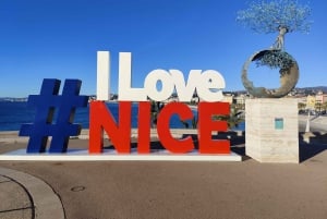 Nizza: Familien-City-Tour mit dem Fahrrad Elektrotaxi (4 Komfortsitze)