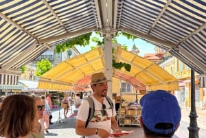 Nice: Passeio turístico a pé com guia de turismo certificado