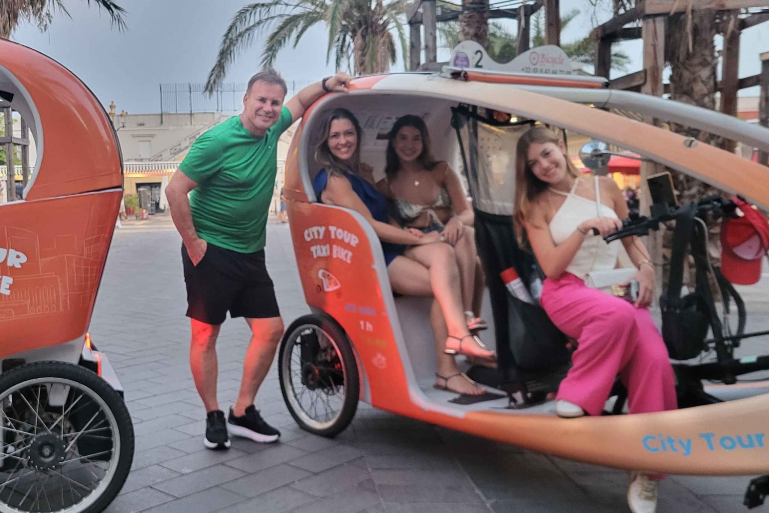 Nice : Visite guidée privé 40min en pouss pouss électrique.