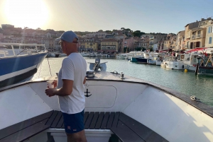 Tour en bateau privé dans les Calanques avec dégustation et baignade