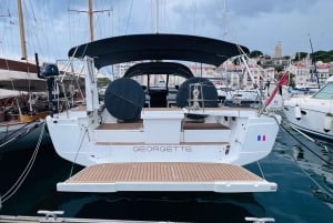 Cannesista: Yksityinen purjehdusristeily Lérinsin saarille