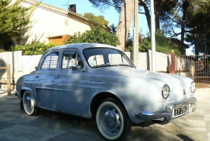 Privé Vintage Autotour in een Renault Dauphine uit 1959