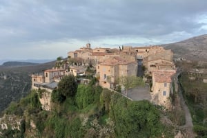 Visite privée de la campagne provençale, du village médiéval et du lac