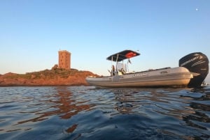 Сен-Рафаэль: Круиз на лодке и купание в бухтах Эстереля