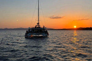 Saint-Raphaël : Sunset Cruise Cape Dramont & Golden Island