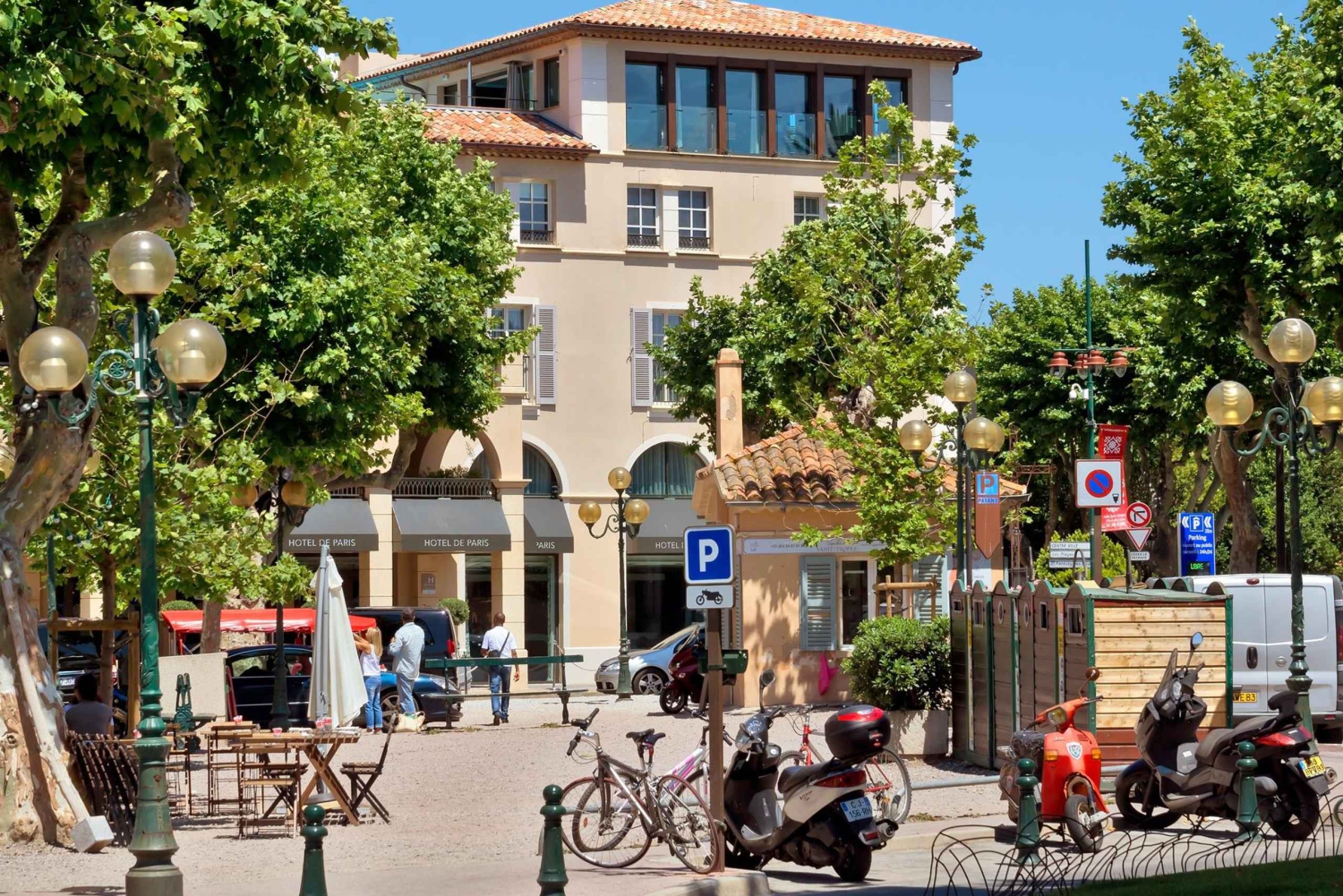 Saint-Tropez: Paseo exprés con un local en 60 minutos