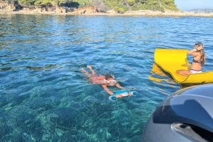 Goditi il tramonto alle isole di Lérins da una barca privata a Cannes