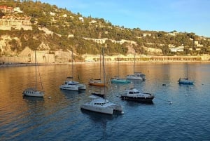 ニースからヴィルフランシュまでの海岸沿いのハイキング