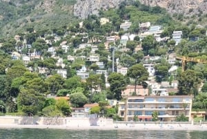 Villeneuve-Loubet: Katamaran-Tageskreuzfahrt für kleine Gruppen