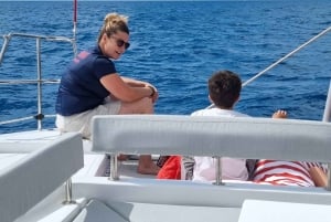 Villeneuve-Loubet: crociera in catamarano di un giorno per piccoli gruppi