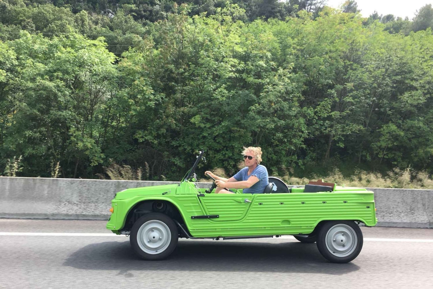 Expérience Côte d’Azur vintage en Méhari électrique – Èze et Monaco