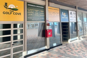 Caleta: Golf Simulator Experience with Drinks