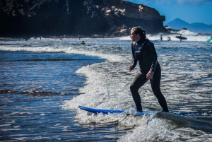 カナリア諸島：8名様までのグループ向けサーフィンレッスン（プライベート）