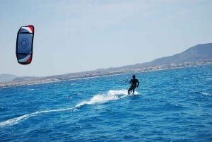 Corralejo: KITESURF-BEGYNDERKURSER. Halvprivate grupper