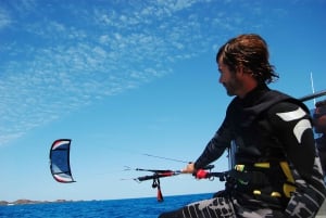 Corralejo: KITESURF-BEGYNDERKURSER. Halvprivate grupper
