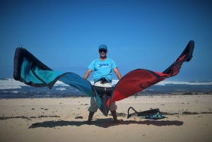 Corralejo: CURSOS DE KITESURF PARA PRINCIPIANTES. Grupos semiprivados.