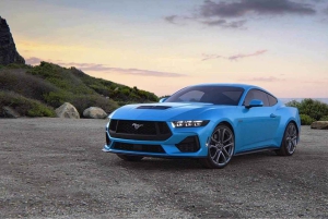 コラーレホ：ムービー・ゲーマー・バーのチケット + 2杯の無料カクテル