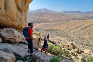 Fuerteventura: Ajuy Caves & hike to secret Las Penitas Arco