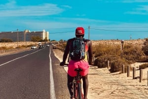 Fuerteventura : visite guidée à vélo de la ville de Corralejo et des dunes de sable