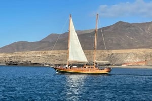 Fuerteventura: Exclusive Turkish Gulet Cruise with Lunch