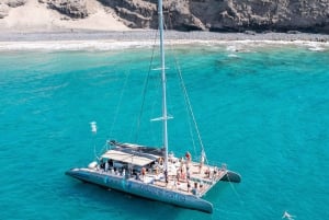 Fuerteventura: Magic Catamaran Trip with Food and Drinks