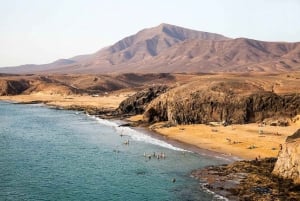 Fuerteventura: Round-Trip or 1-Way Ferry Ticket to Lanzarote