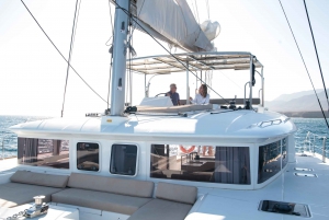 Fuerteventura: Small-Group Magic Deluxe Catamaran Cruise