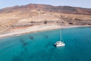 Fuerteventura: Small-Group Magic Deluxe Catamaran Cruise