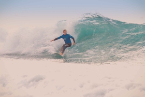 Surf-kurssi Fuerteventuran eteläosassa, keskitaso ja edistyneet surffaajat