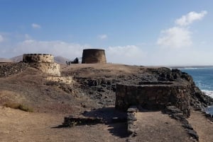 Lanzarote: Fuerteventura Return Ferry Ticket with Bus