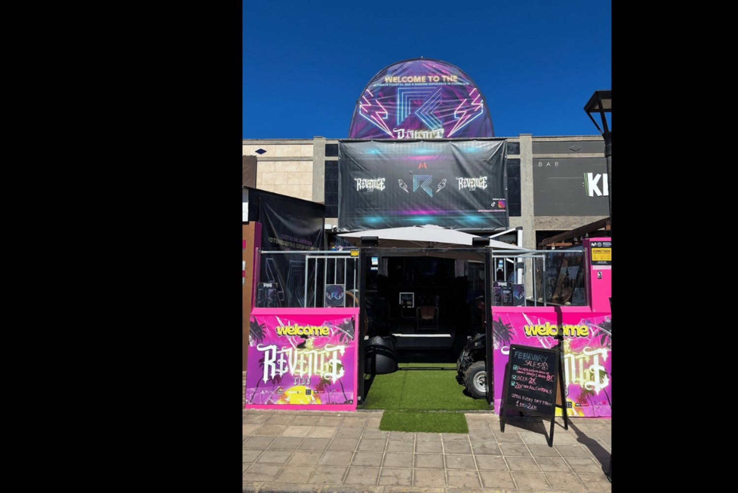 Corralejo : billet pour le Movie-Gamer Bar + 2 cocktails gratuits