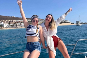 Morro Jable: passeio de barco para grupo privado. Comida e bebida.