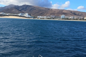 Morro Jable: passeio de barco para grupo privado. Comida e bebida.