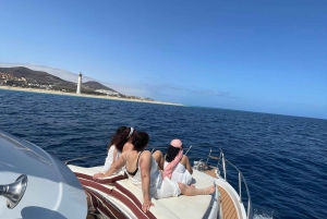 Morro Jable: passeio de barco para grupo privado. Comida e bebida.