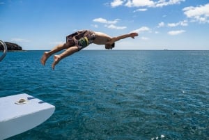 Tuineje: Southeast Fuerteventura Boat Cruise with Lunch