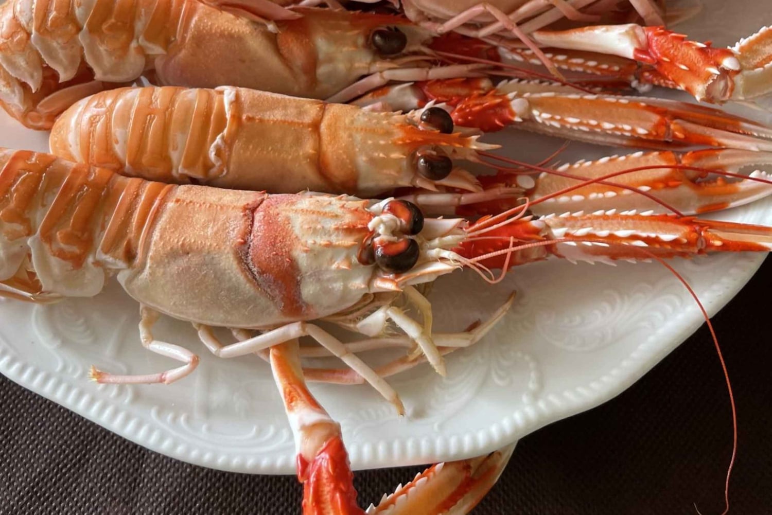 La Corogne : visite du marché local et d'un restaurant avec repas et vin.