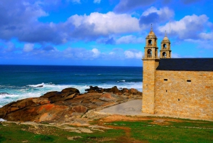 From Santiago: Finisterre, Muxia, & Costa da Morte Day Trip