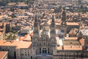 Desde Lisboa: excursión de un día a Santiago de Compostela con Fátima.