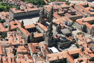 Desde Lisboa: excursión de un día a Santiago de Compostela con Fátima.