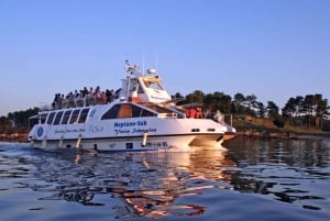 Full-Day Tour & Boat Trip to Rías Baixas from Santiago