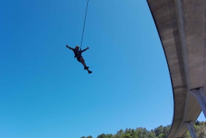 MELGAÇO: Salto pendular no rio Minho com a Ruta Aventura.