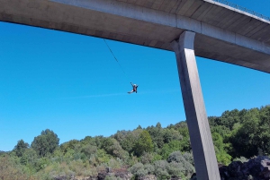 MELGAÇO: Salto pendular no rio Minho com a Ruta Aventura.