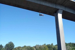 MELGAÇO: Salto pendular no rio Minho com a Ruta Aventura.