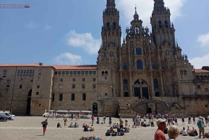 Porto: Tagestour nach Baiona, Santiago de Compostela und Vigo