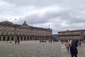 Yksityinen retki Santiago de Compostelaan ja sen katedraaliin